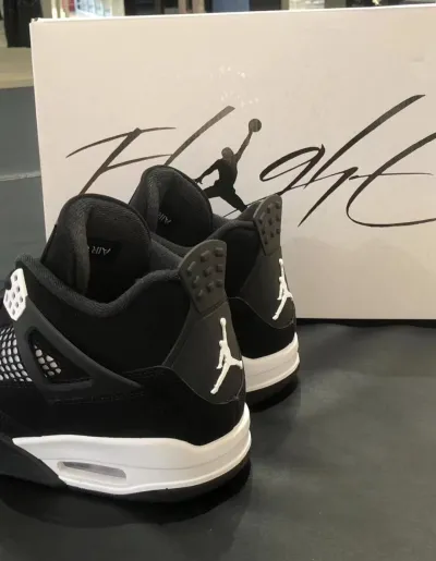 PK God Batch Air Jordan 4 White Thunder FQ8138-001 review E*** 02