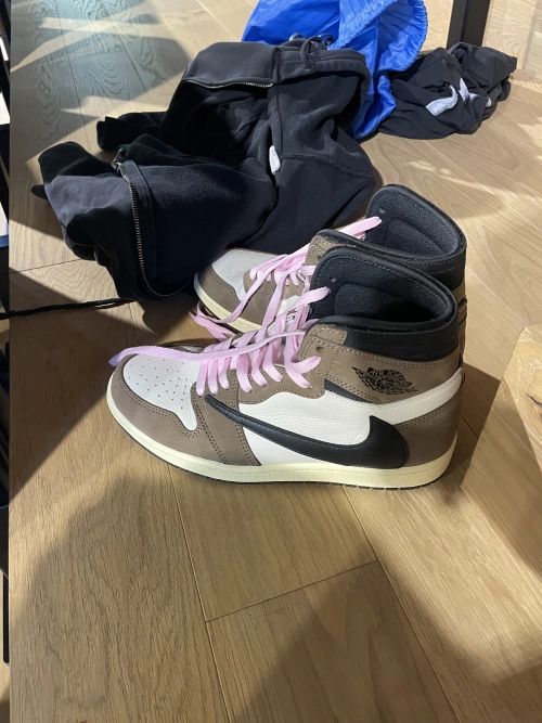 LJR Batch Air Jordan 1 Retro High Travis Scott CD4487-100  review 
