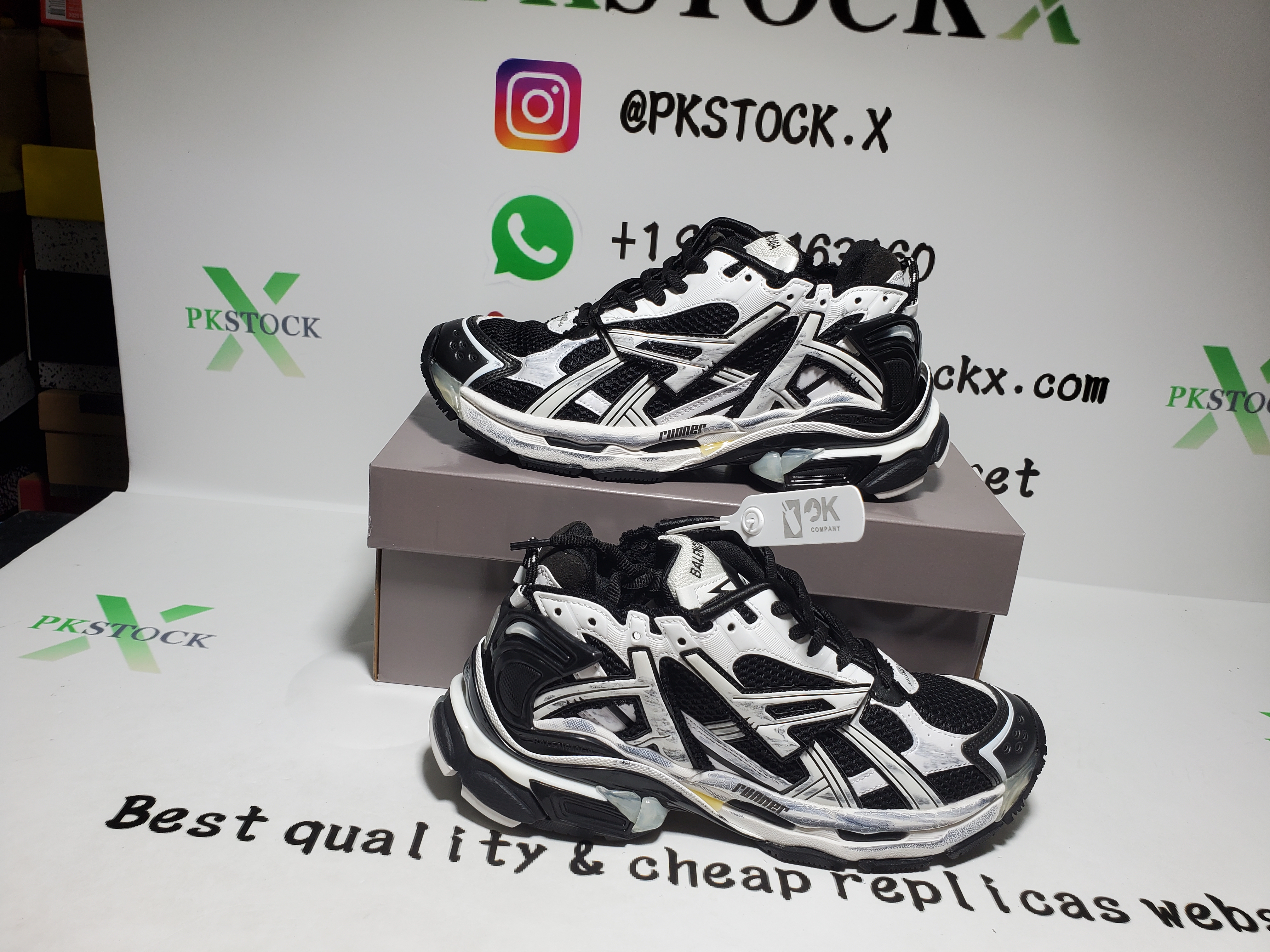 PK God Batch Balenciaga Runner Black White review E*** 01