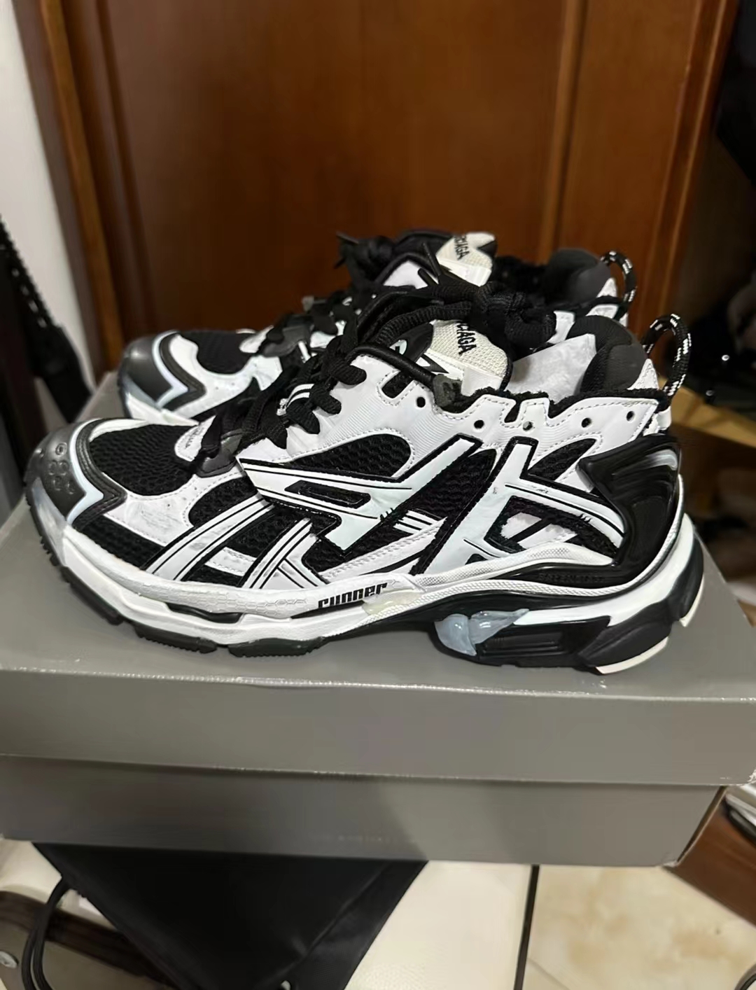 PK God Batch Balenciaga Runner Black White review J*** 01