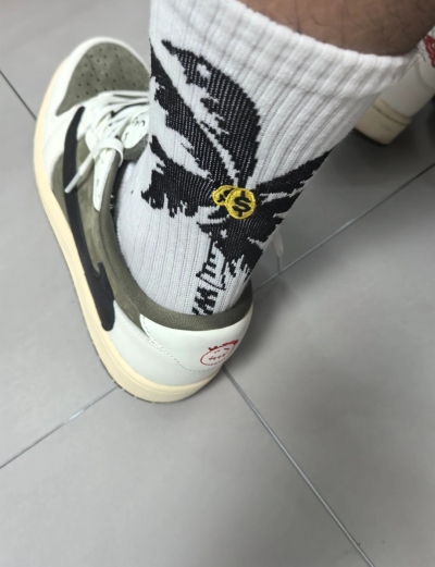 PK God Batch Air Jordan 1 Retro Low OG SP Travis Scott Medium Olive DM7866-200 review J***