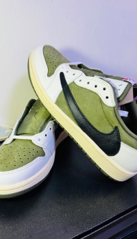 PK God Batch Air Jordan 1 Retro Low OG SP Travis Scott Medium Olive DM7866-200 review 1