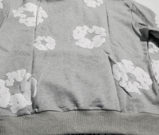 Denim Tears The Cotton Wreath Sweatshirt Grey review Leo Friedrich 01