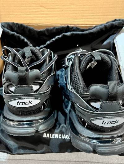Balenciaga Track Black 555032 W1GB7 1000 (LED) review L*** 03