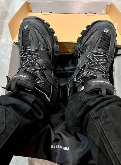Balenciaga Track Black 555032 W1GB7 1000 (LED) review L*** 04