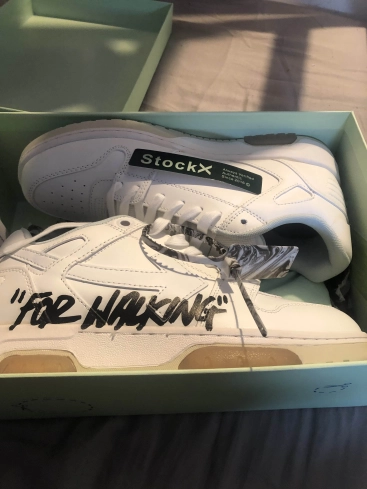 PK God Batch OFF-WHITE Out Of Office Cloud White OMIA189R2 1LEA00 20101 review T*** 01