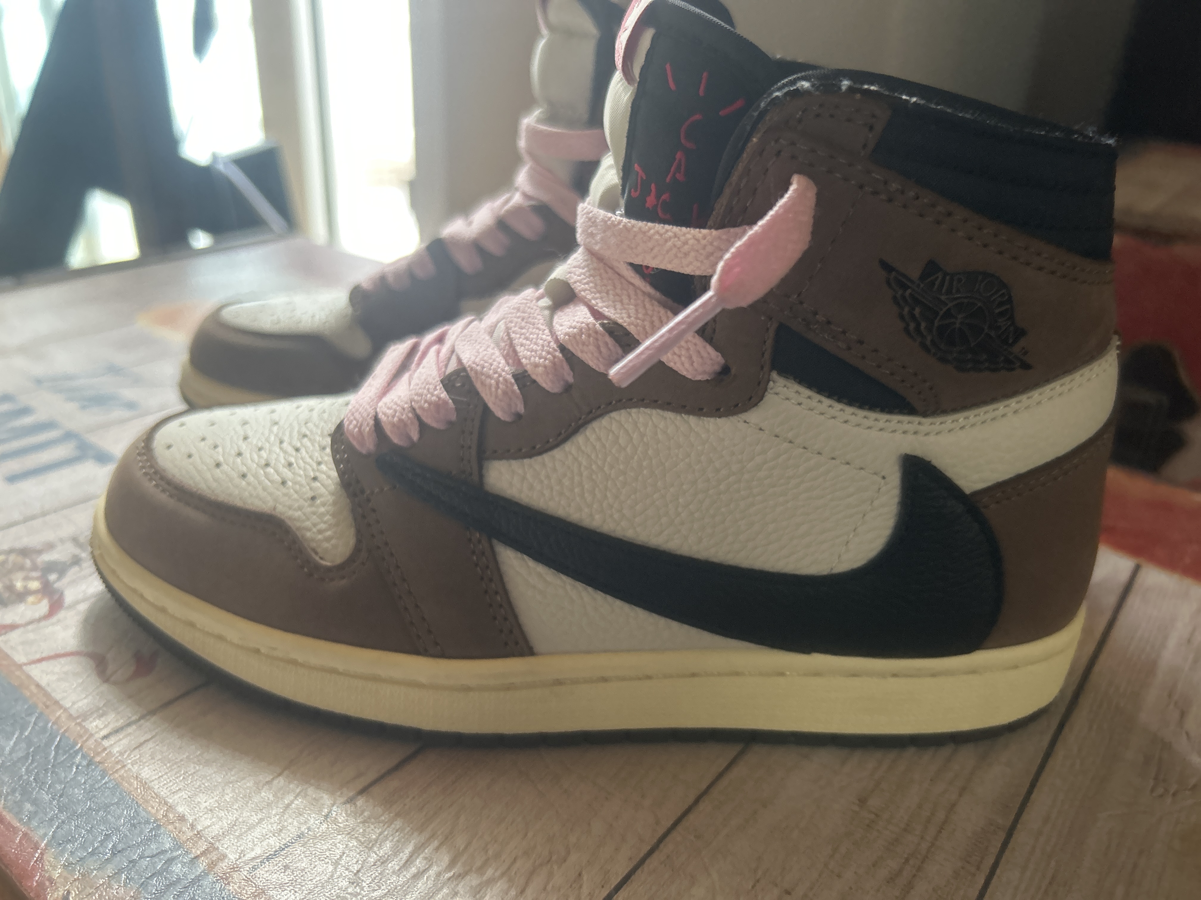 PK God Batch Air Jordan 1 Retro High Travis Scott CD4487-100 review Matt 01