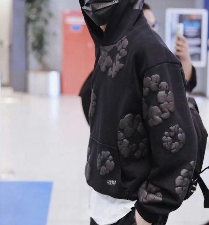 Denim Tears Cotton Wreath Hooded Sweatshirt 'Black Monochrome' review 