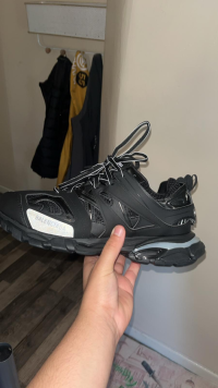 Balenciaga Track Black 555032 W1GB7 1000 (LED) review 0
