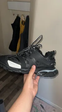 Balenciaga Track Black 555032 W1GB7 1000 (LED) review 0