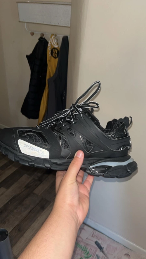Balenciaga Track Black 555032 W1GB7 1000 (LED) review 