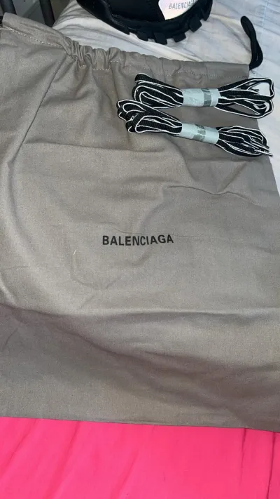Balenciaga Track Black 555032 W1GB7 1000 (LED) review Alejandro Sánchez Recasens 04