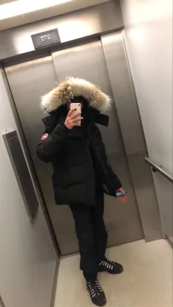 Canada Goose Wyndham Parka review H***
