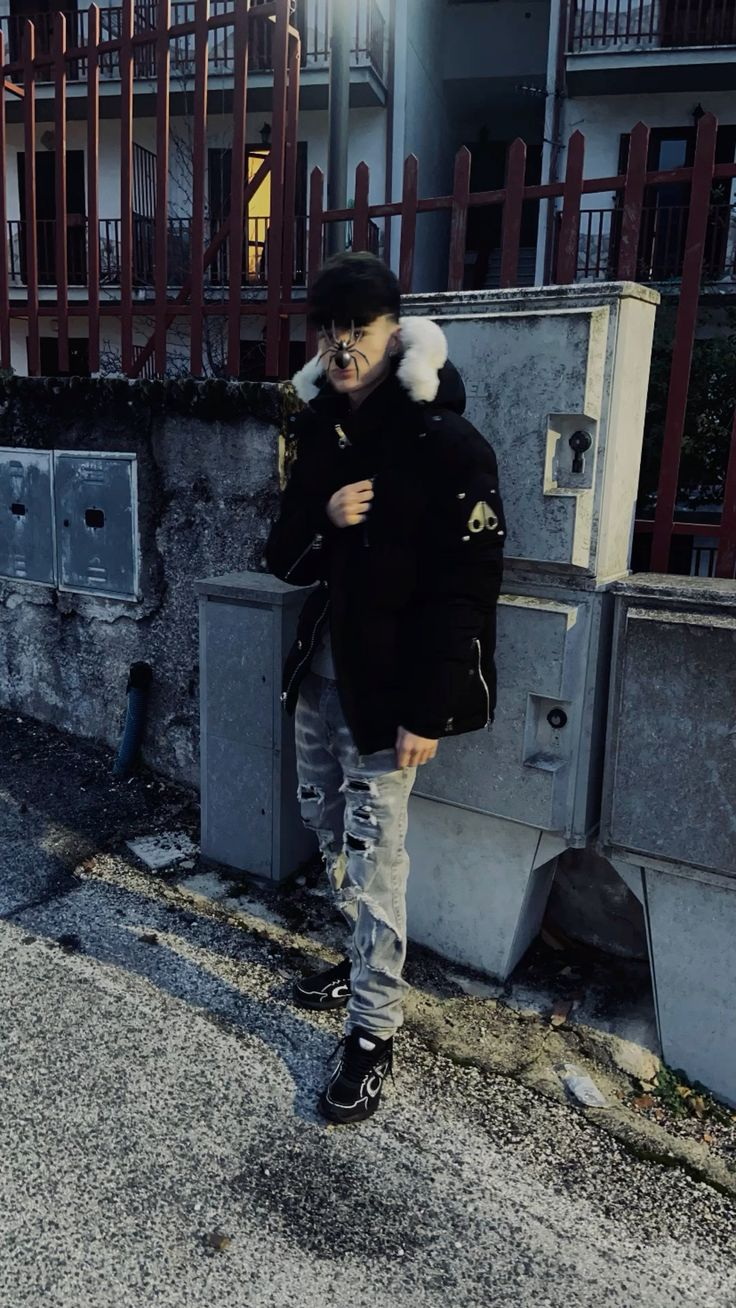 Moose Knuckles ORIGINAL 3Q FUR Black/Whites review F***