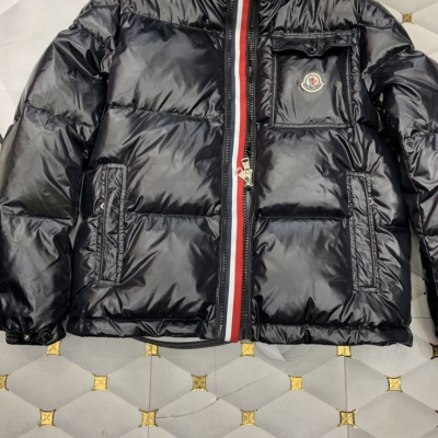 MONCLER Montbeliard Down Jacket (NFC) review T*** 01