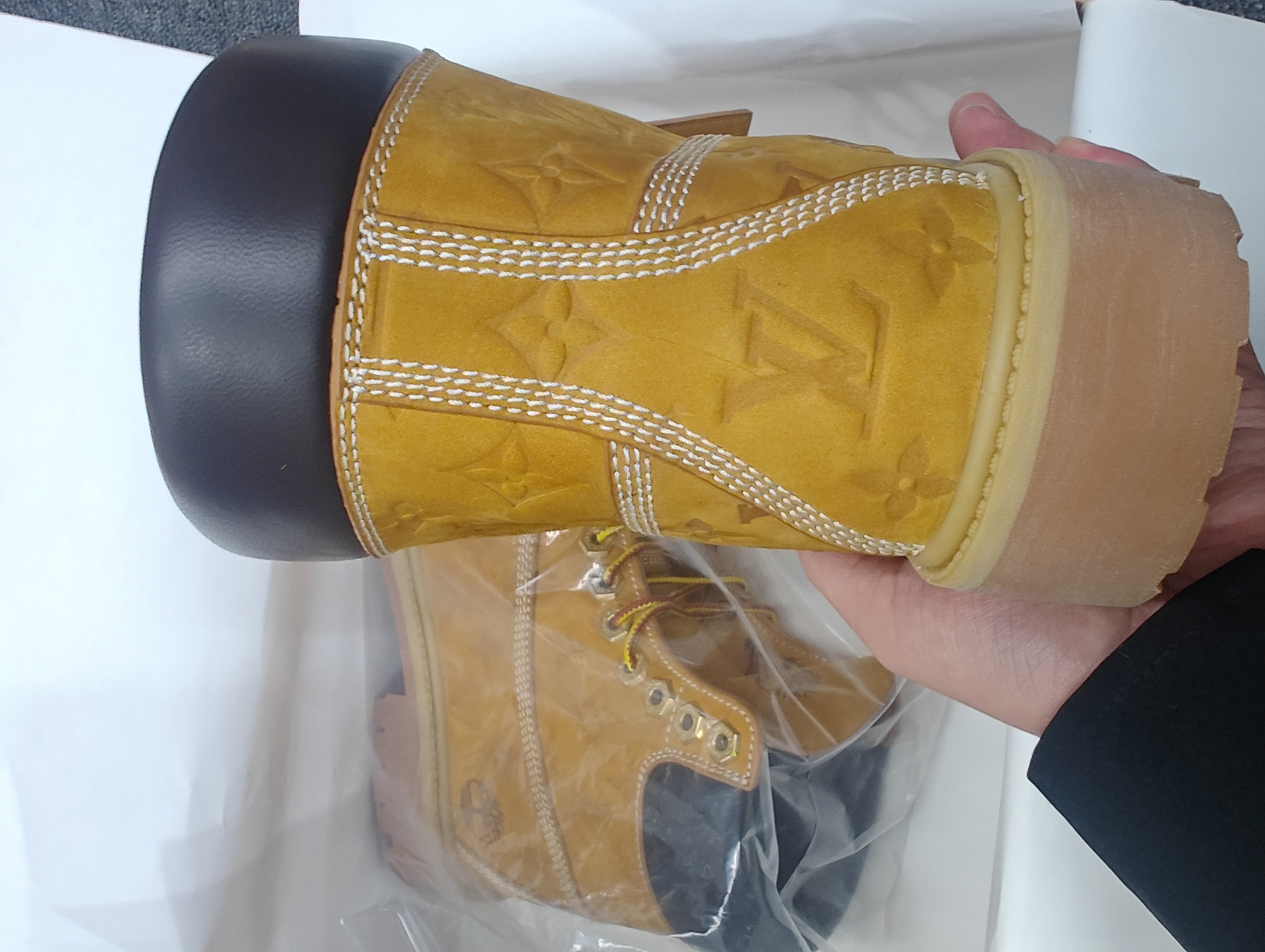 LOUIS VUITTON x Timberland 6-In Ankle Boot Brown review L*** 03