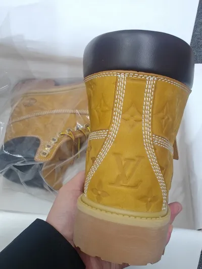 LOUIS VUITTON x Timberland 6-In Ankle Boot Brown review L*** 03