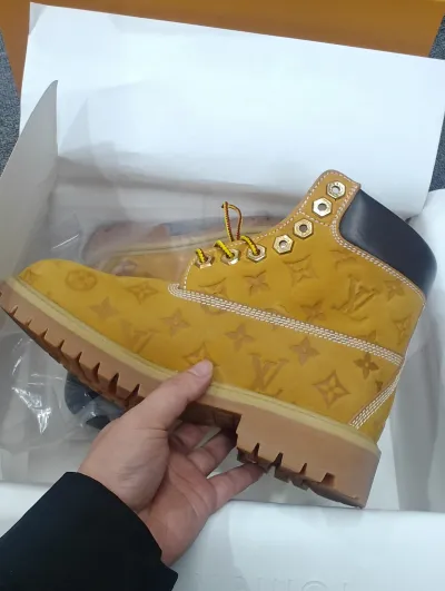 LOUIS VUITTON x Timberland 6-In Ankle Boot Brown review L*** 04