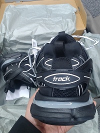 Balenciaga Track Black And White 542023 W1GB1 2045 (LED) review 4