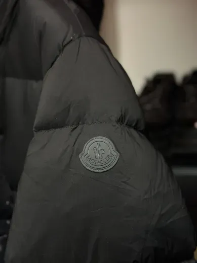 MONCLER Madeira Short Down Jacket Black (NFC) review C*** 01