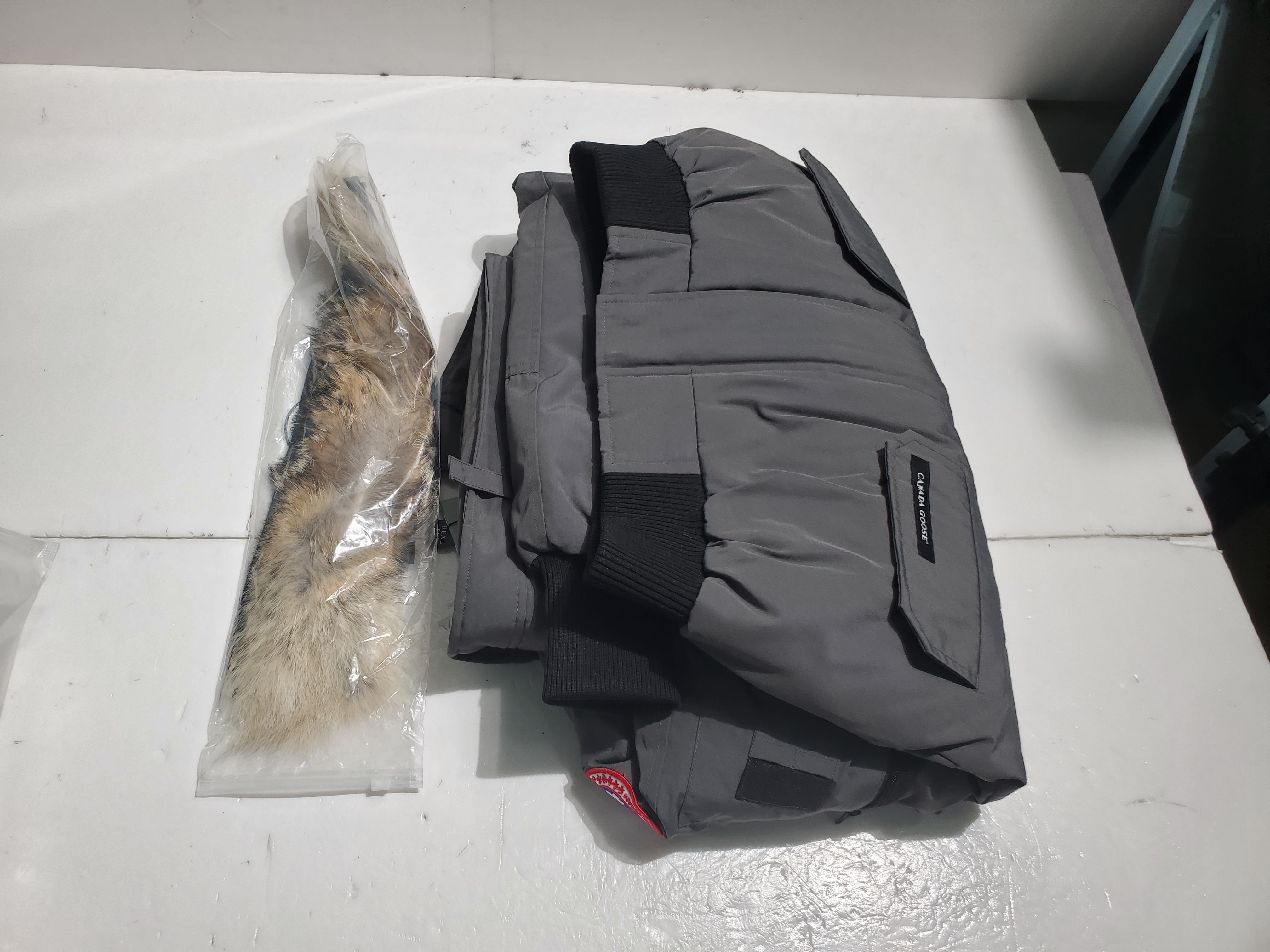 Canada Goose Jacket Chilliwack Bomber Heritage Graphite review R*** 00