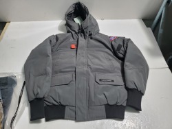 Canada Goose Jacket Chilliwack Bomber Heritage Graphite review R*** 02