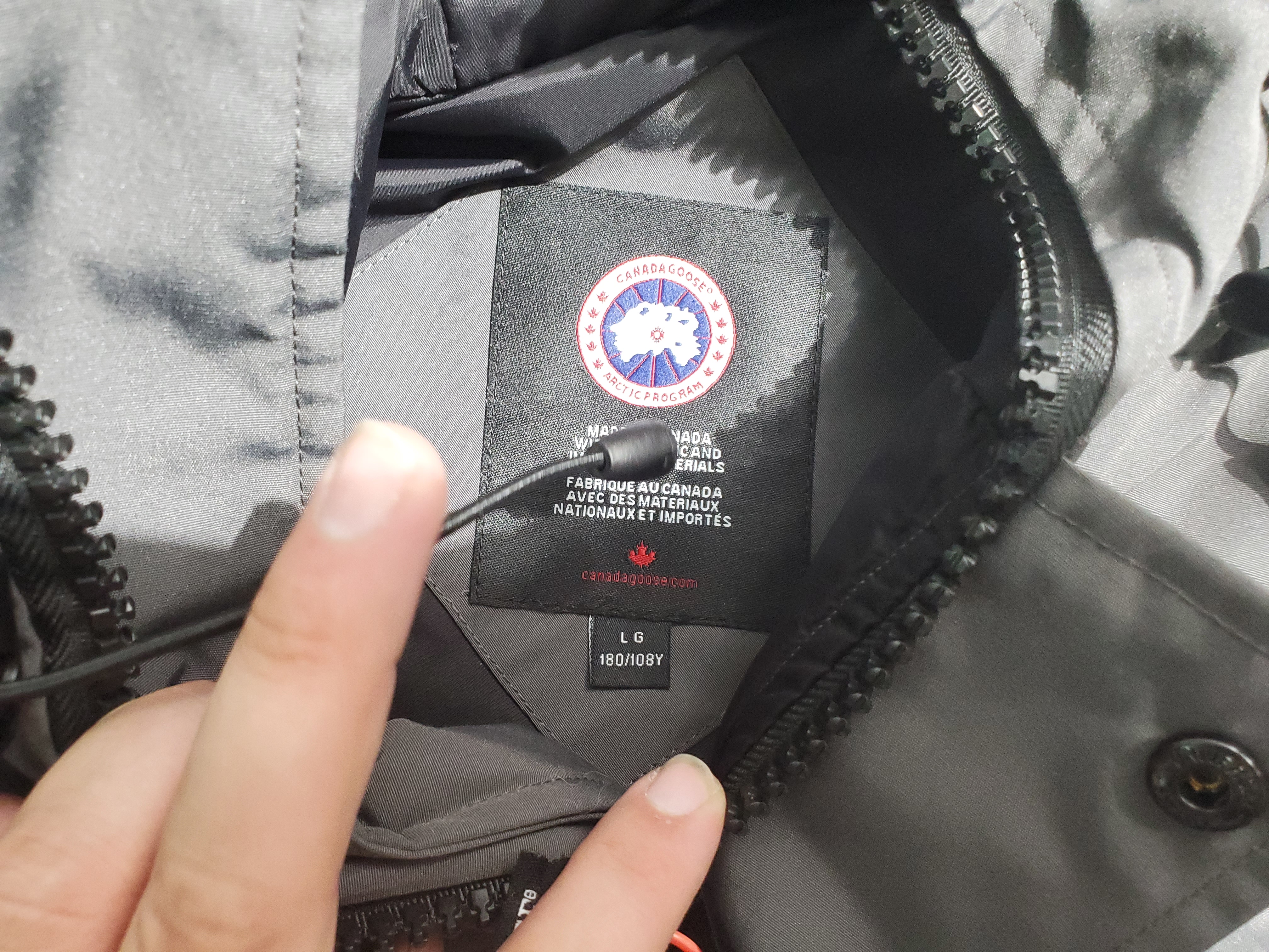 Canada Goose Jacket Chilliwack Bomber Heritage Graphite review R*** 03