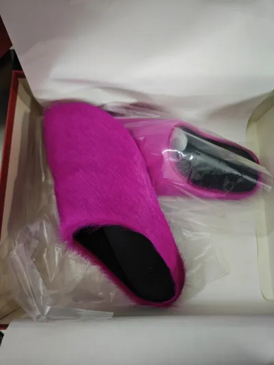 Marni Long hair Calfskin Fussbett Sabot Fuchsia SBMR000600P412200C58 review R*** 02