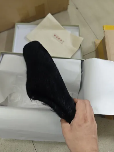Marni Long hair Calfskin Fussbett Sabot Black SBMR000600P412200N99 review T*** 02