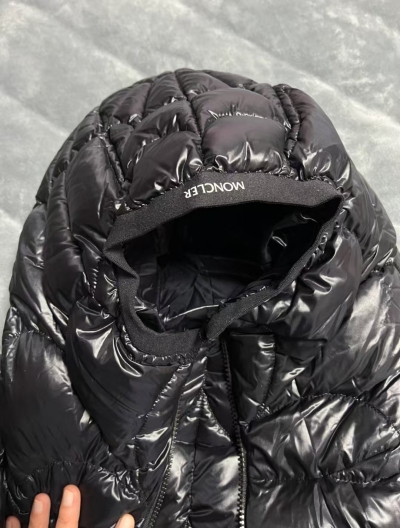 Moncler Violier Spider-Man Short Down Jacket Black review E*** 01