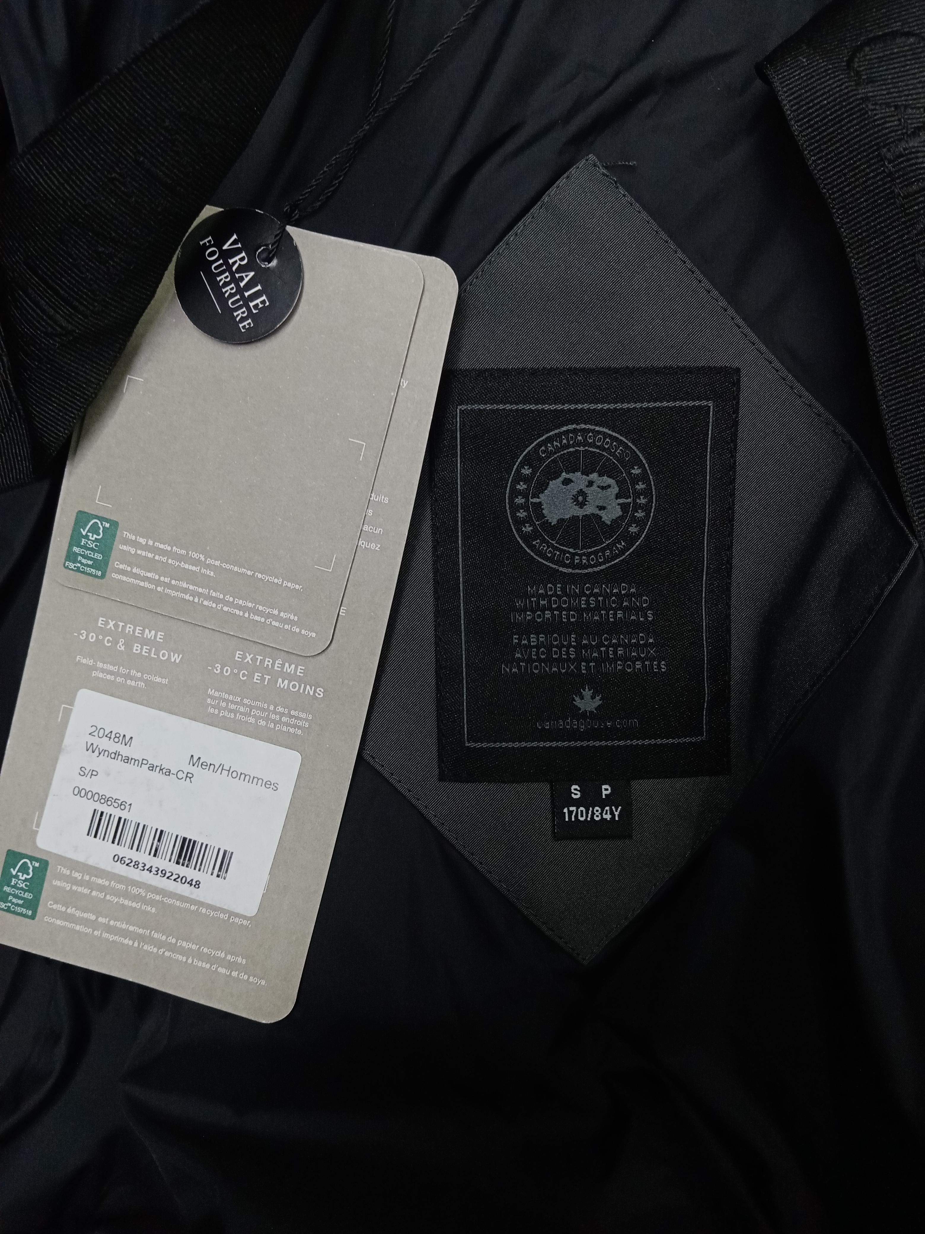 Canada Goose Wyndham Parka Black Label Coastal Grey review E*** 04