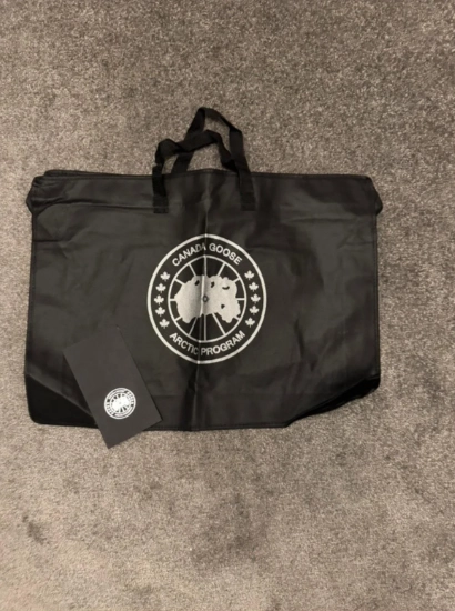 Canada Goose Wyndham Parka Black Label Coastal Grey review 
