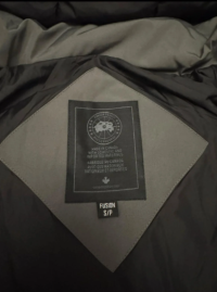 Canada Goose Wyndham Parka Black Label Coastal Grey review 5
