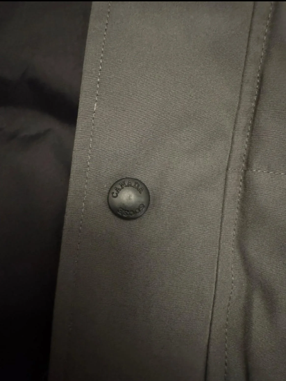 Canada Goose Wyndham Parka Black Label Coastal Grey review Y*** 08
