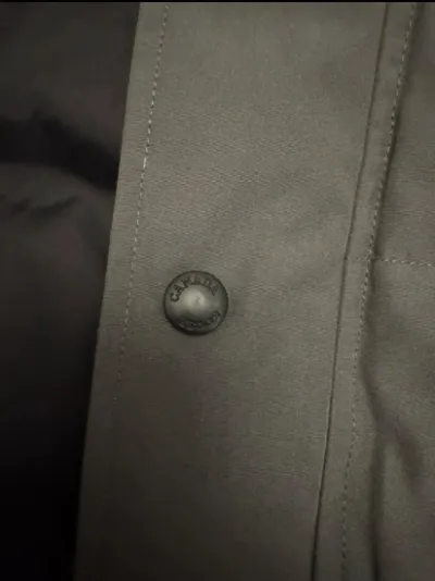 Canada Goose Wyndham Parka Black Label Coastal Grey review Y*** 07