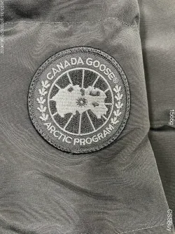 Canada Goose Wyndham Parka Black Label Coastal Grey review G***
