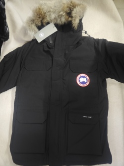 Canada Goose Expedition Parka Black review D*** 03