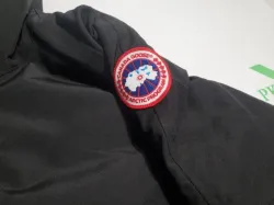 Canada Goose Wyndham Parka review C*** 04
