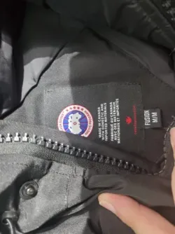 Canada Goose Wyndham Parka review C*** 05