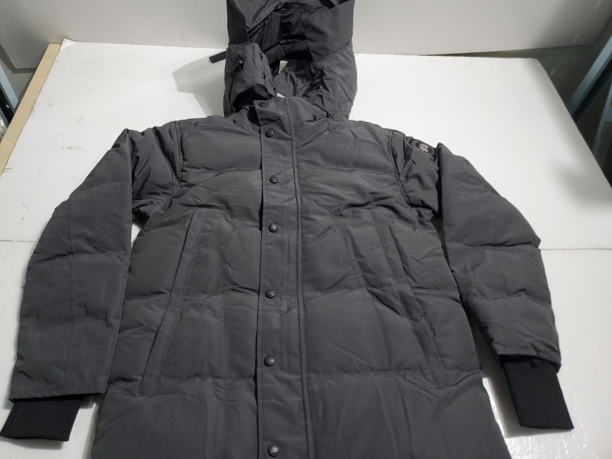 Canada Goose Wyndham Parka Black Label Coastal Grey review T*** 02