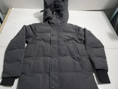 Canada Goose Wyndham Parka Black Label Coastal Grey review T*** 01