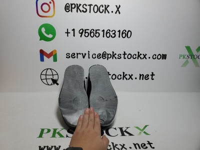 PK God Batch Louis Vuitton Trainer Black 1A7WET review G*** 04