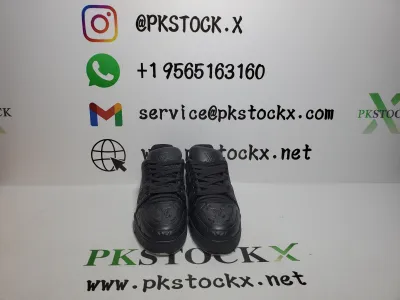 PK God Batch Louis Vuitton Trainer Black 1A7WET review G*** 02