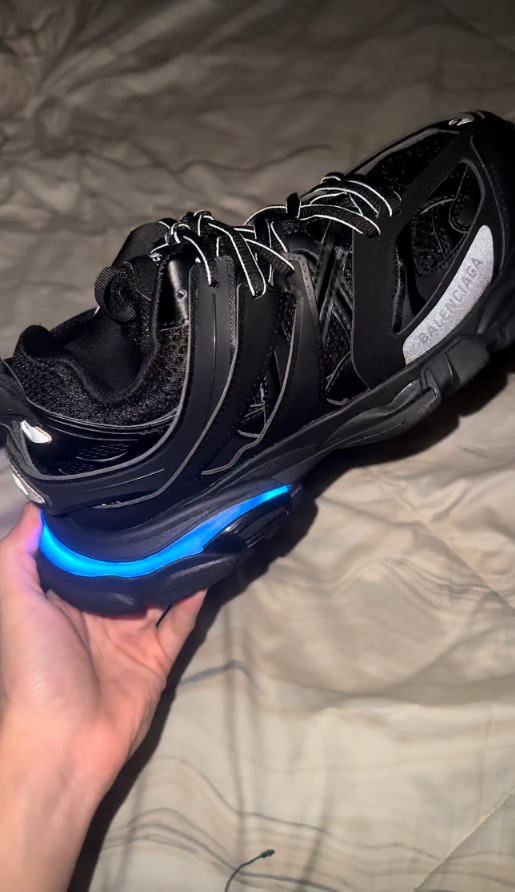 Balenciaga Track Black 555032 W1GB7 1000 (LED) review T*** 02