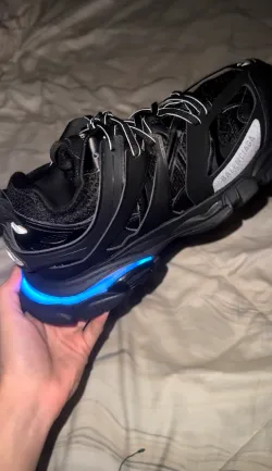 Balenciaga Track Black 555032 W1GB7 1000 (LED) review T*** 02