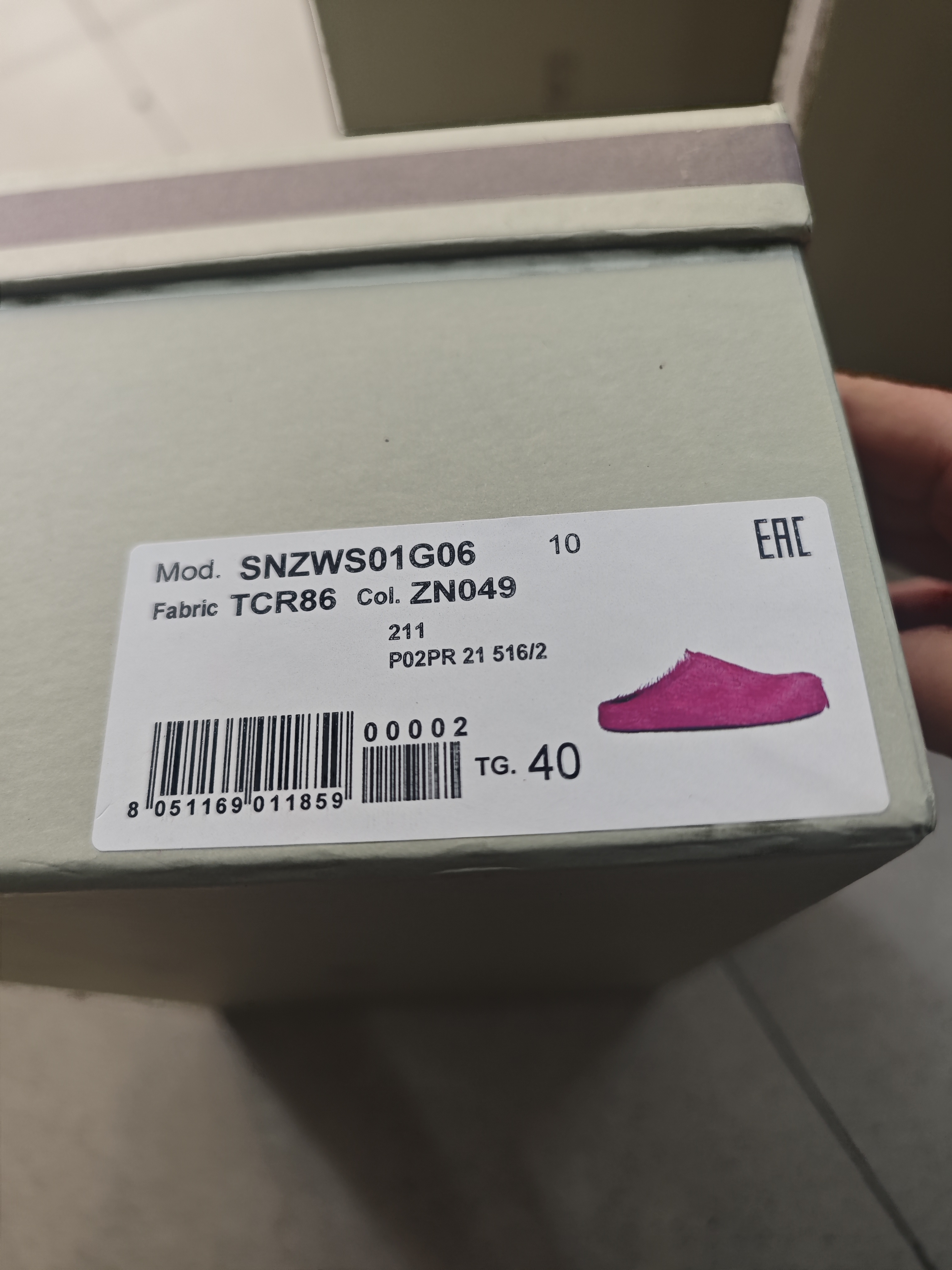 Marni Long hair Calfskin Fussbett Sabot Fuchsia SBMR000600P412200C58 review Aiden 01