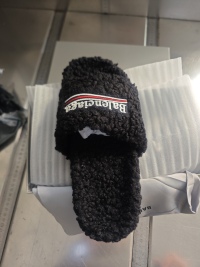 Balenciaga Furry Slides Black review 1