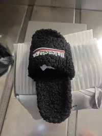 Balenciaga Furry Slides Black review 1