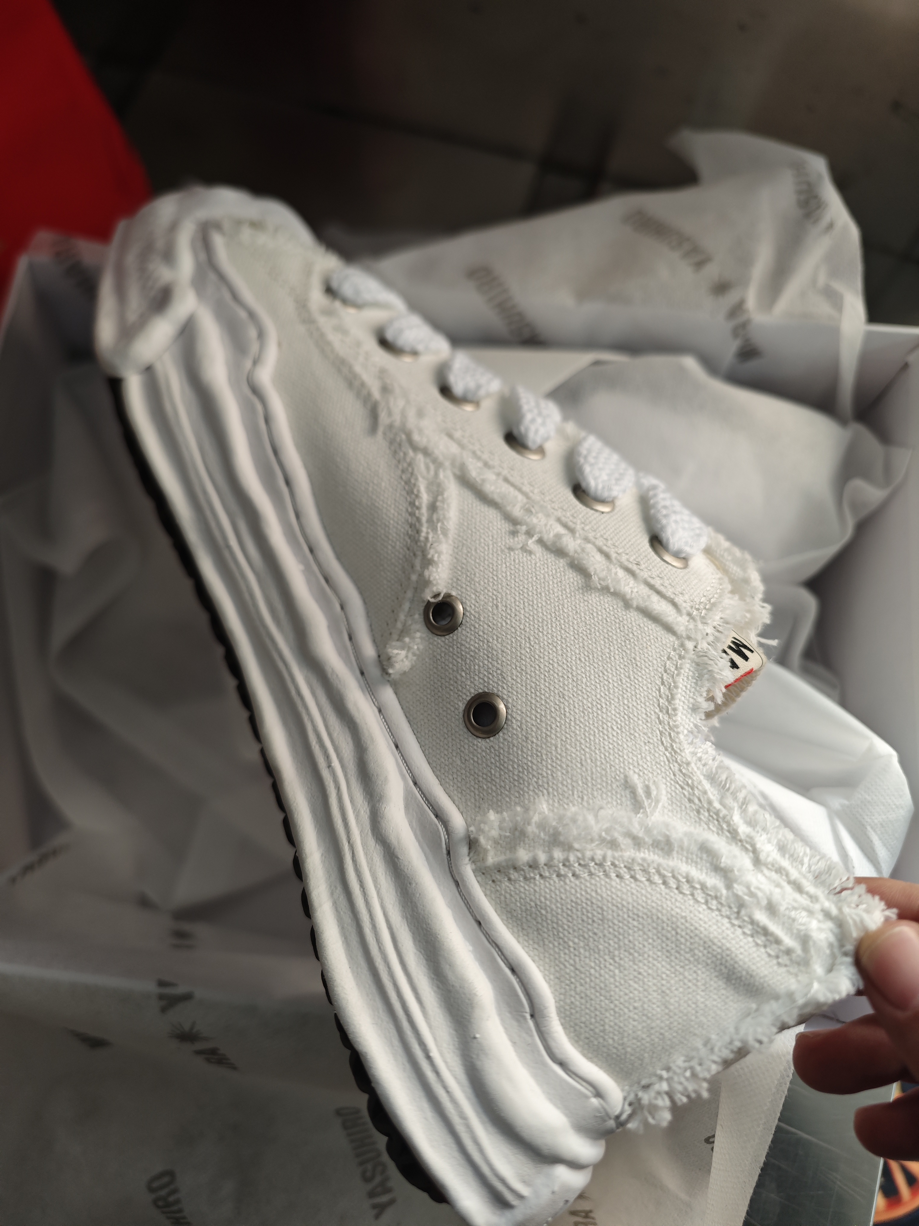 PK God Batch Maison MIHARA YASUHIRO Men's Hank Low Sneakers White review Enzo Devani 01