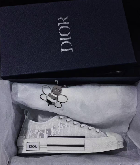 PK God Batch Dior 3SH118YYO LOW T00853H960 White review Mika Komatsu